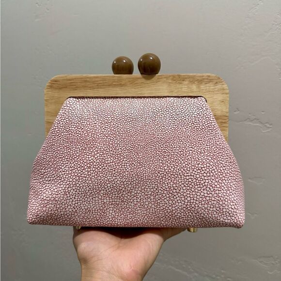 Pink Handmade Embossed Cowhide Wooden Frame Purse/with 2 Chain Styles - Picture 5 of 15